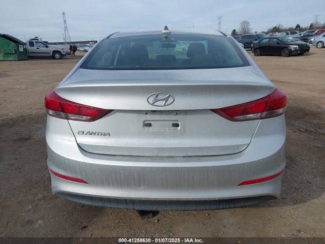 5NPD84LF8JH311410 Hyundai ELANTRA SEL