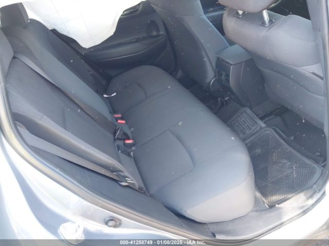 7MUCAAAG8NV028165 Toyota Corolla Cross Le