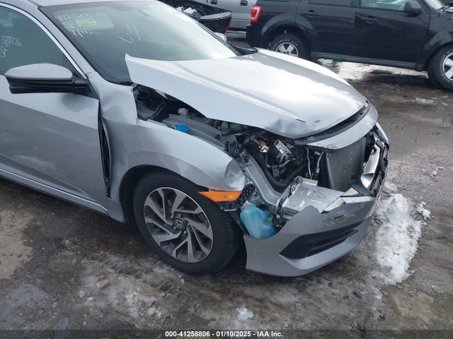 Honda CIVIC EX 2018 2HGFC2F78JH596748 Image 6