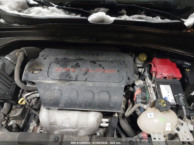 ZACCJBAB4JPJ57593 Jeep Renegade Sport 4x4