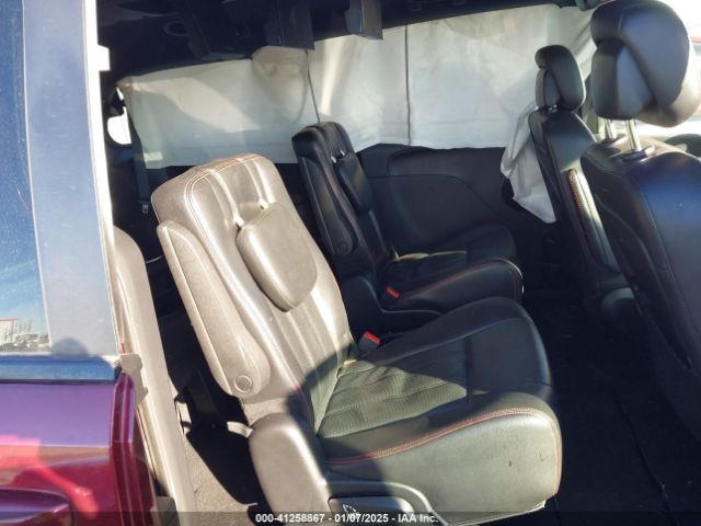 2C4RDGEG0KR611374 Dodge Grand Caravan Gt