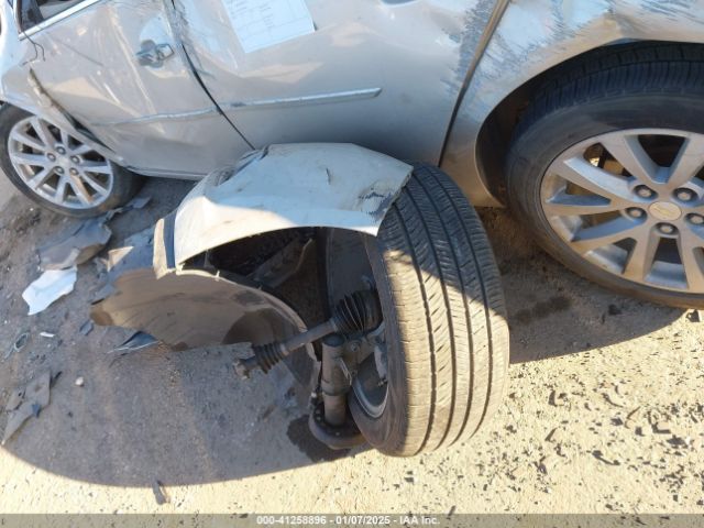 1G11D5SL5FF106083 Chevrolet MALIBU 2LT