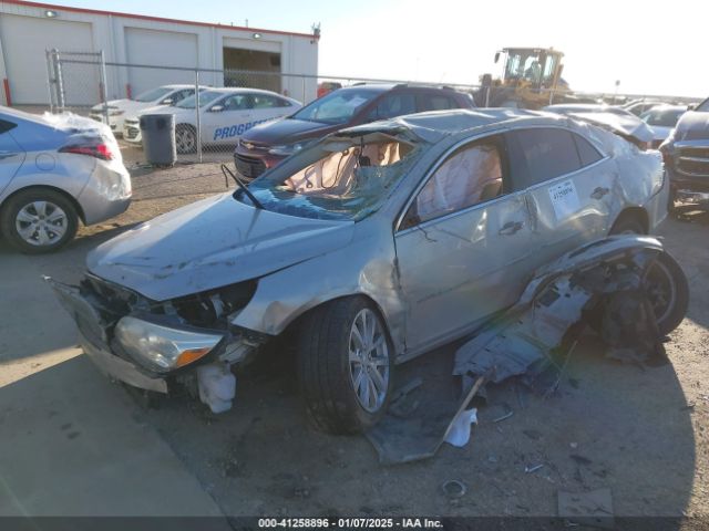 1G11D5SL5FF106083 Chevrolet MALIBU 2LT