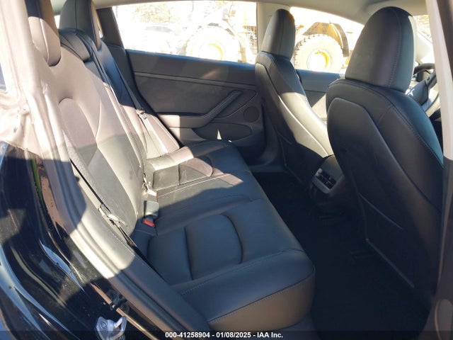 2023 TESLA MODEL 3 5YJ3E1EA1PF568369 Photo 7