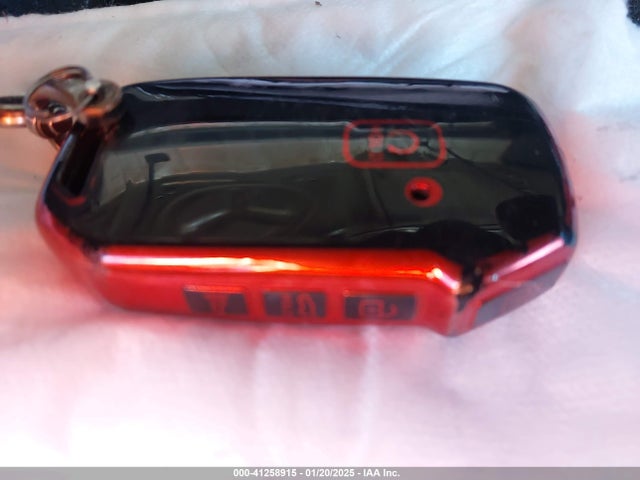 5XXG64J24NG083989 KIA K5 GT LINE