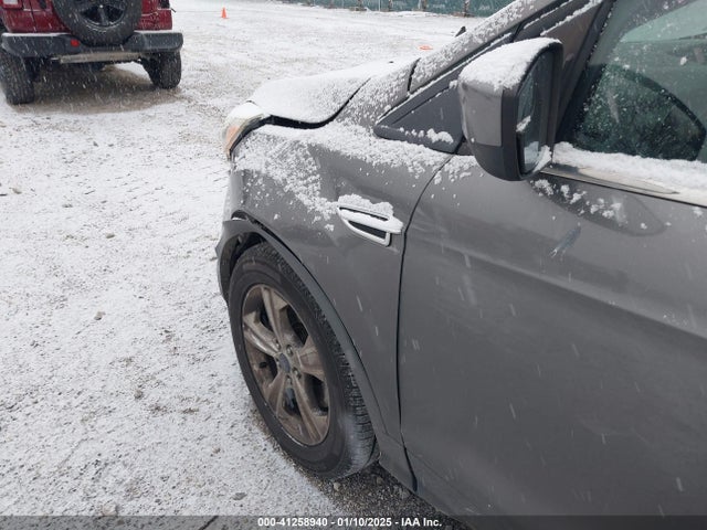 1FMCU9G94EUB66947 Ford ESCAPE SE