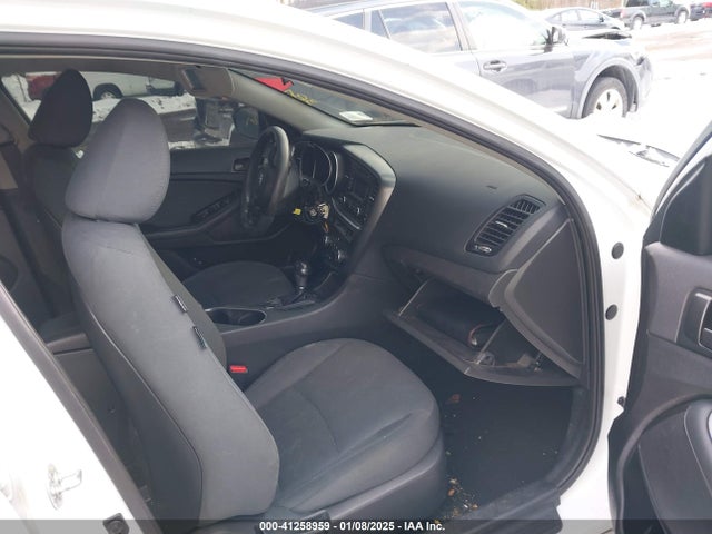 5XXGM4A78FG472279 KIA Optima Lx