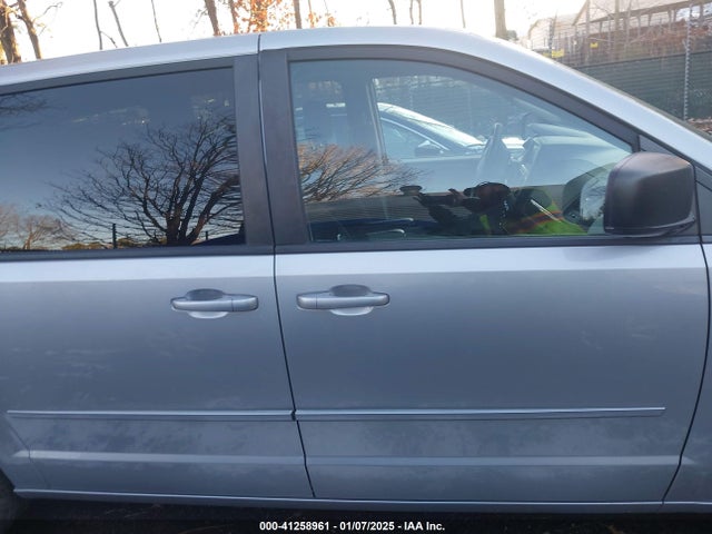 Dodge Grand Caravan Se 2017 2C4RDGBG5HR733550 Image 13
