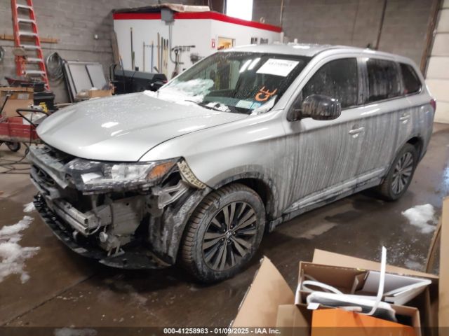 JA4AD2A37KZ036905 Mitsubishi Outlander Es