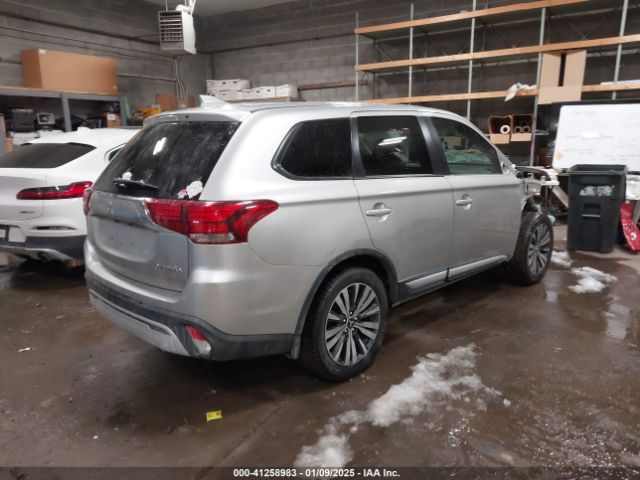 JA4AD2A37KZ036905 Mitsubishi Outlander Es