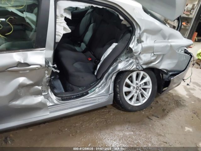 4T1C11AK5RU261268 Toyota CAMRY LE