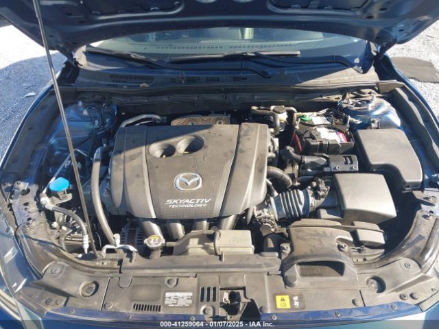 3MZBN1L3XJM210428 Mazda Mazda3 Touring