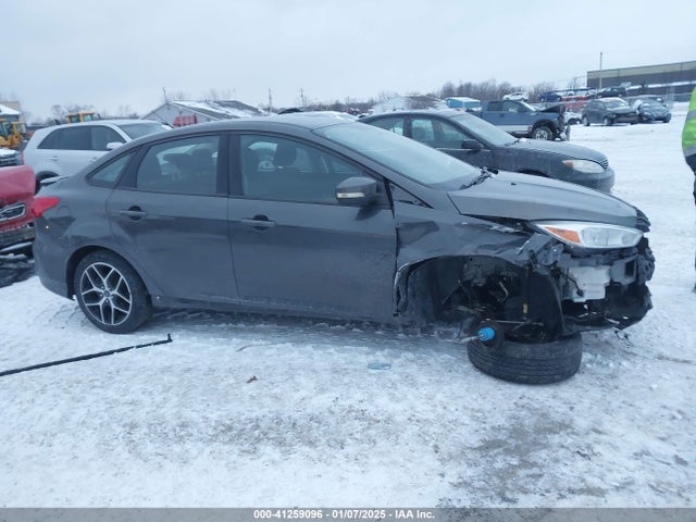 Ford FOCUS SE 2015 1FADP3F23FL333961 Image 14