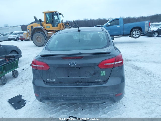 Ford FOCUS SE 2015 1FADP3F23FL333961 Image 17