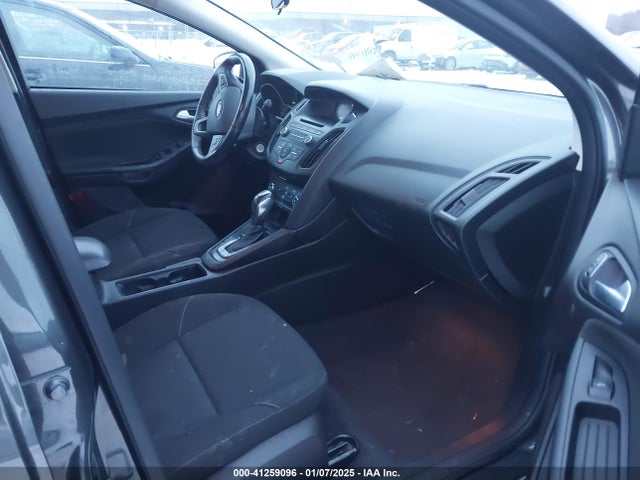 Ford FOCUS SE 2015 1FADP3F23FL333961 Image 5