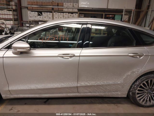 3FA6P0T97HR243242 Ford FUSION SE