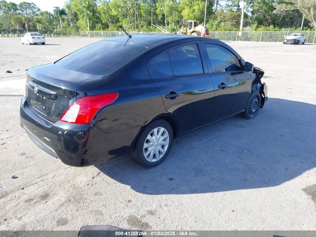 Nissan Versa 1.6 S 2019 3N1CN7AP7KL824668 Image 4