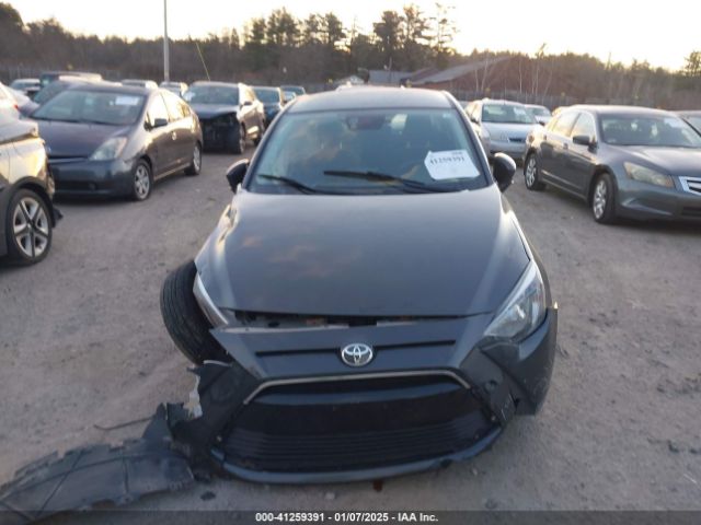 3MYDLBYV8JY314864 Toyota YARIS IA