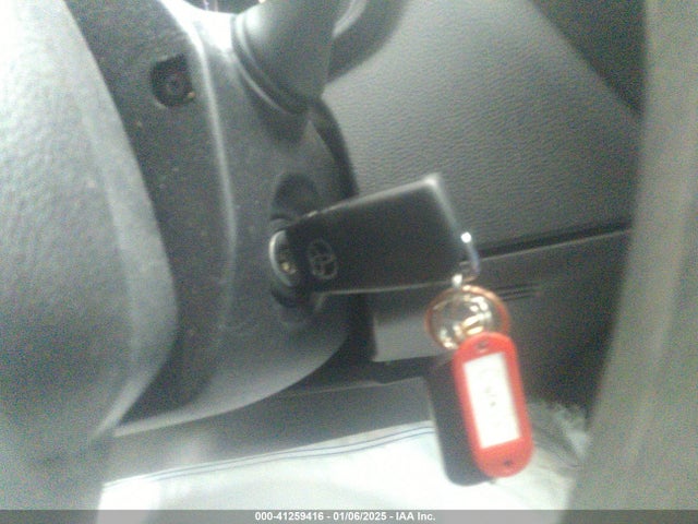 5YFEPMAE3NP282456 Toyota COROLLA LE
