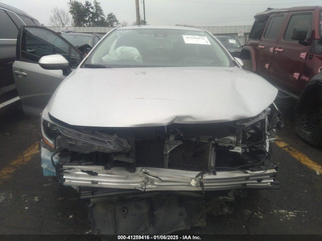 5YFEPMAE3NP282456 Toyota COROLLA LE