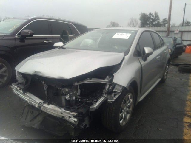 5YFEPMAE3NP282456 Toyota COROLLA LE