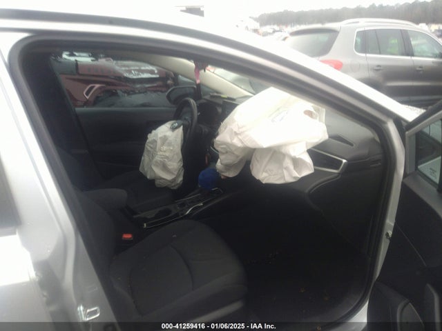 5YFEPMAE3NP282456 Toyota COROLLA LE