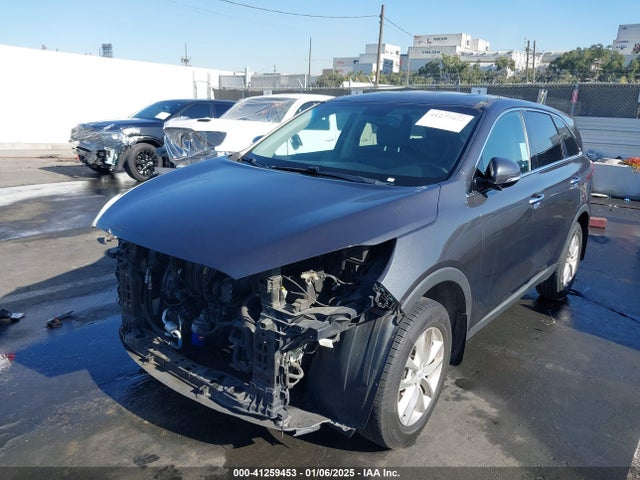 5XYPG4A34HG283048 KIA Sorento 2.4l Lx