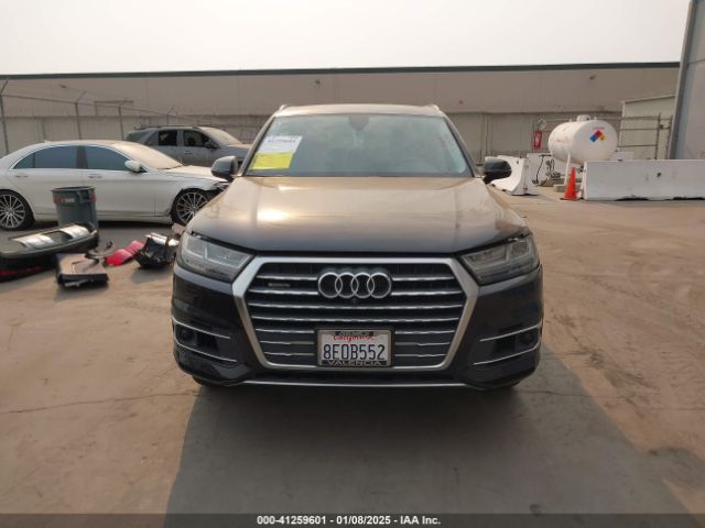 WA1LAAF71JD044985 Audi Q7 3.0t Premium