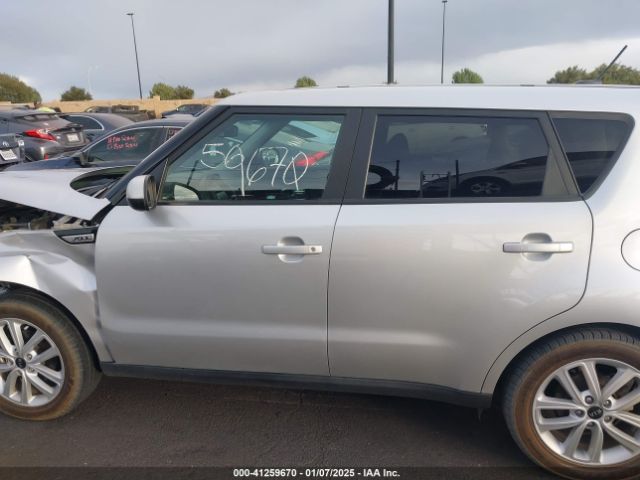 KNDJP3A58J7600365 KIA SOUL +