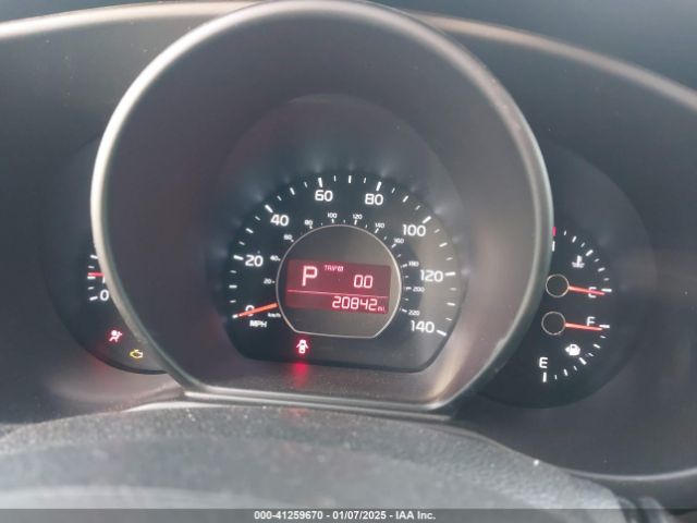 KNDJP3A58J7600365 KIA SOUL +