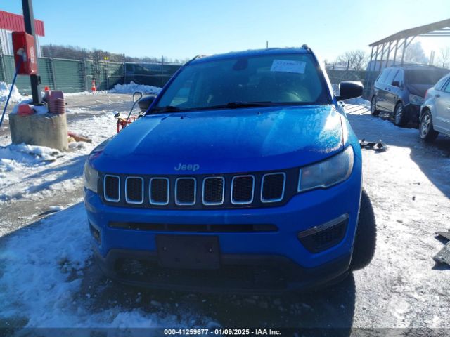 3C4NJDAB3JT440776 Jeep Compass Sport 4x4