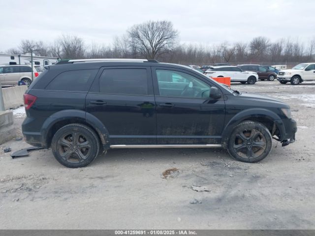 3C4PDDGG7JT364238 Dodge Journey Crossroad Awd