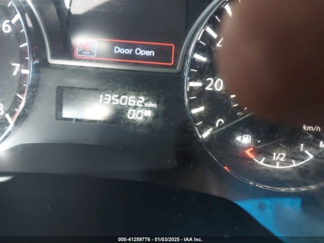 5N1AR2MM2EC714619 Nissan Pathfinder S