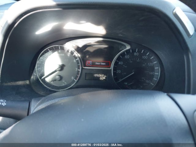 5N1AR2MM2EC714619 Nissan Pathfinder S