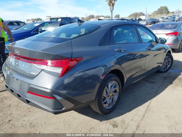 KMHLM4DJ1RU107605 Hyundai Elantra Hybrid Blue