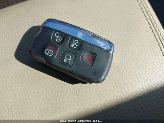 2013 JAGUAR XF SAJWA0ES3DPU03891 Photo 10