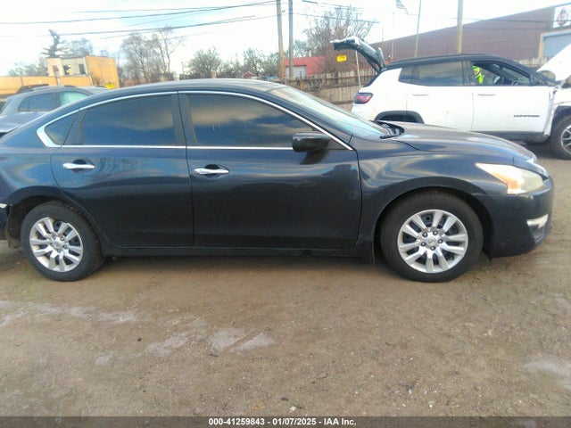 Nissan Altima 2.5 S 2015 1N4AL3AP1FN382582 Image 13
