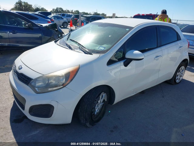 KIA RIO LX 2015 KNADM5A31F6446222 Image 2