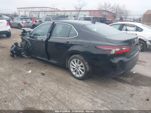 4T1C11AK3MU568222 Toyota CAMRY LE
