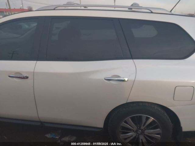 5N1DR2MN1JC665333 Nissan Pathfinder Sl