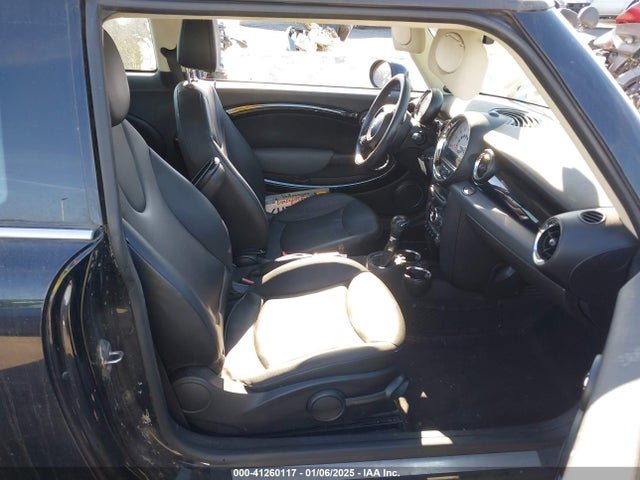 2012 MINI COOPER WMWSU3C54CT543681 Photo 4