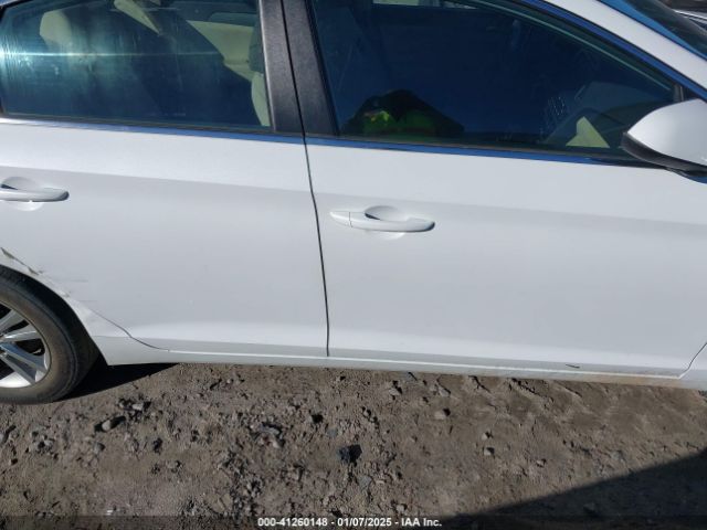 5NPE24AF4HH475627 Hyundai SONATA SE