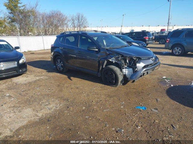 Toyota RAV4 LE 2018 JTMZFREV9JJ152322 Image 1