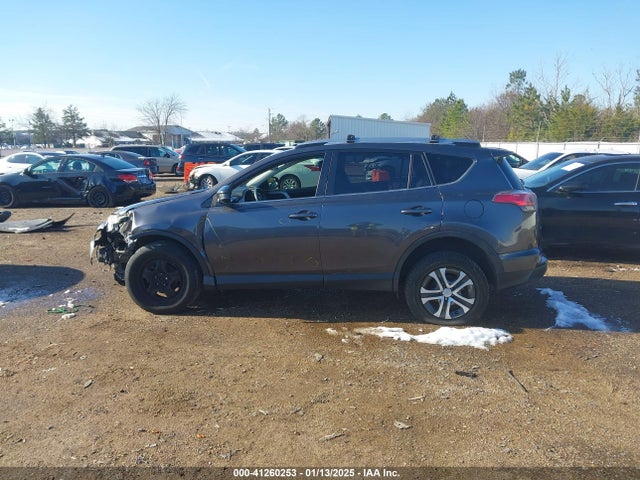 Toyota RAV4 LE 2018 JTMZFREV9JJ152322 Image 14