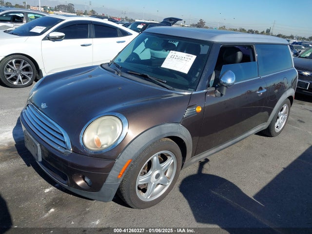 2008 MINI COOPER CLUBMAN WMWML335X8TN66580 Photo 1