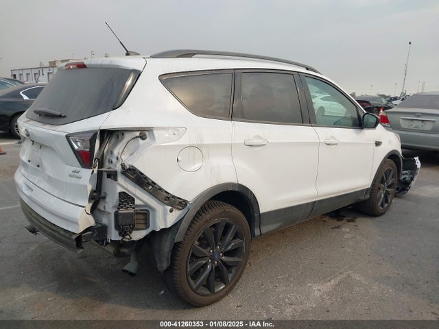 Ford ESCAPE SE 2017 1FMCU0GD9HUC26421 Image 14
