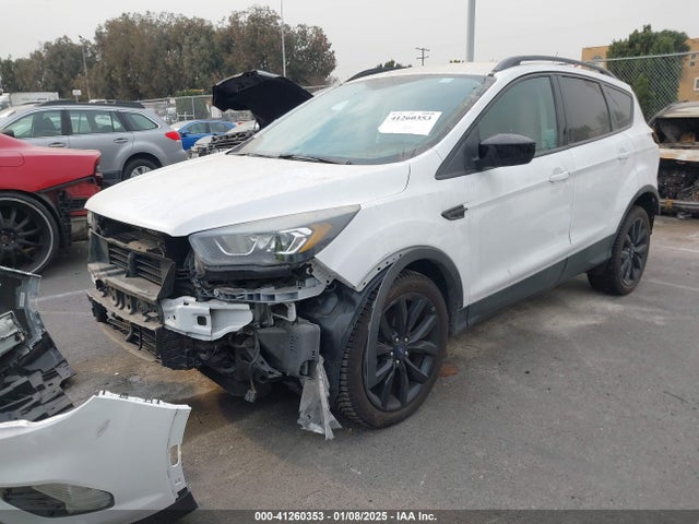 Ford ESCAPE SE 2017 1FMCU0GD9HUC26421 Image 2