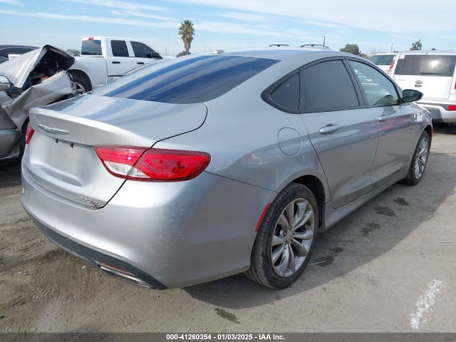 Chrysler 200 S 2015 1C3CCCBB7FN595983 Image 4