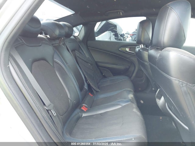 Chrysler 200 S 2015 1C3CCCBB7FN595983 Image 8