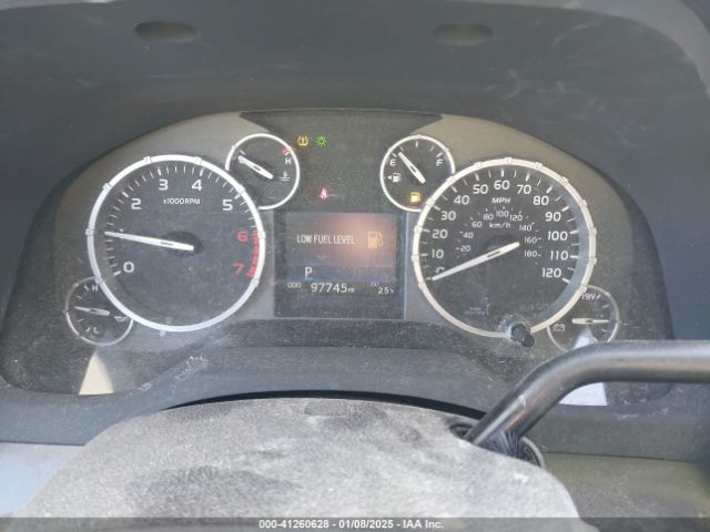 5TFUY5F11HX632824 Toyota Tundra Sr5 5.7l V8